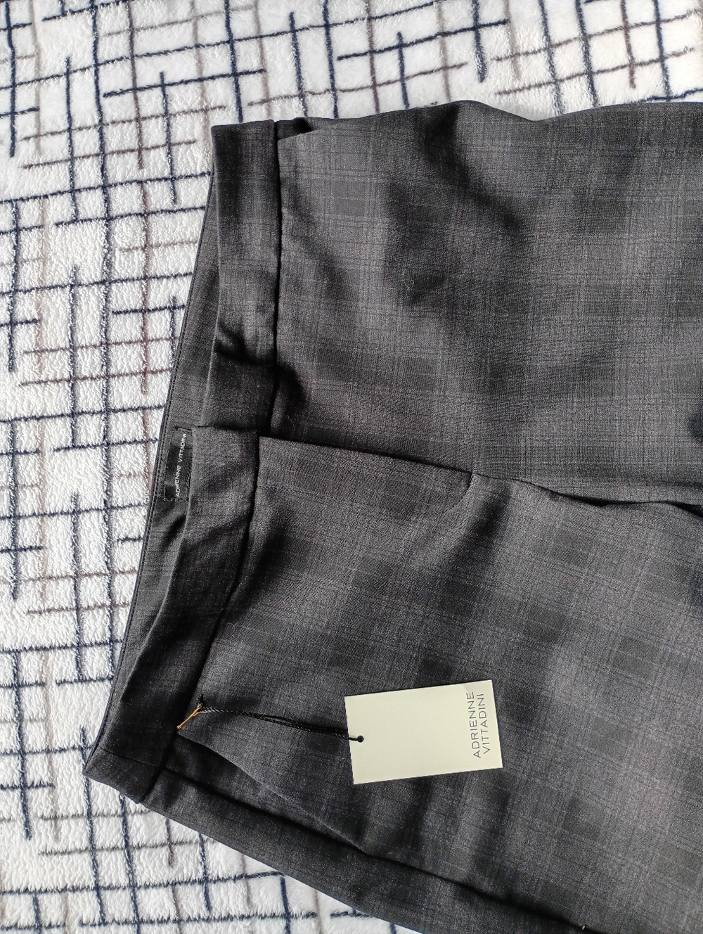 NWT…Adrienne Vittadini Gray Plaid Straight Leg Pants - Picture 3 of 10